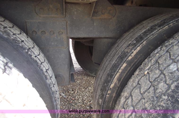 image for item A4028 2007 Timpte Super Hopper 42' aluminum grain trailer