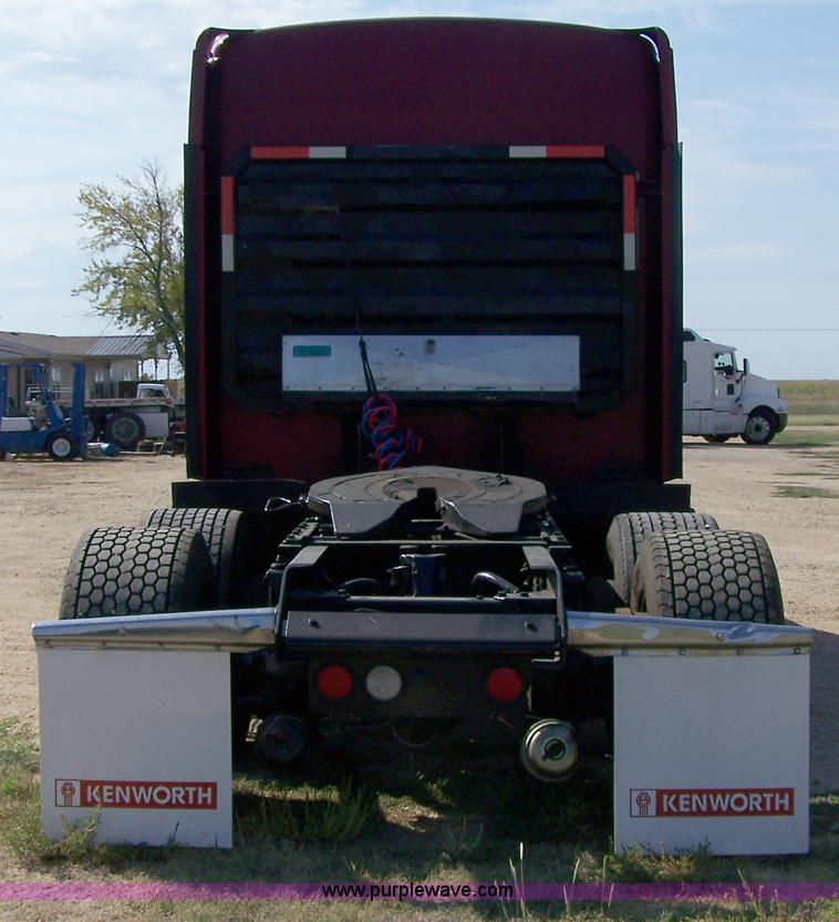 image for item A4503 1998 Kenworth T600 semi truck