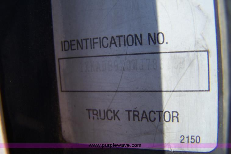 image for item A4503 1998 Kenworth T600 semi truck