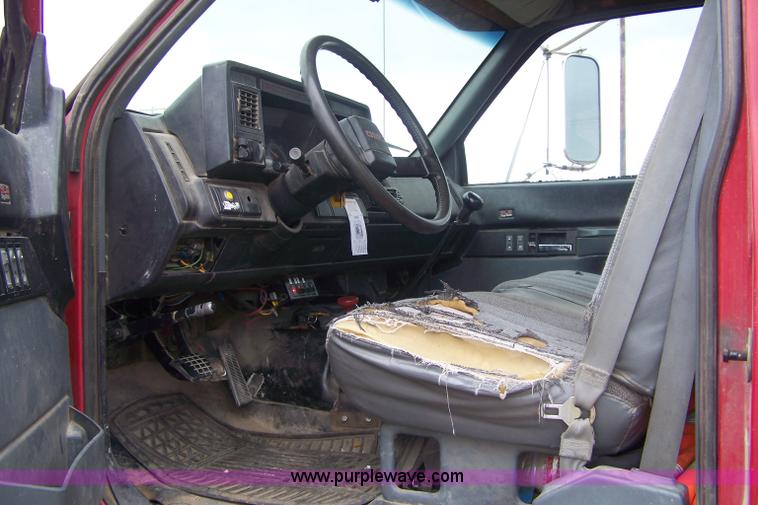 image for item A4511 1992 GMC TopKick roll back bed