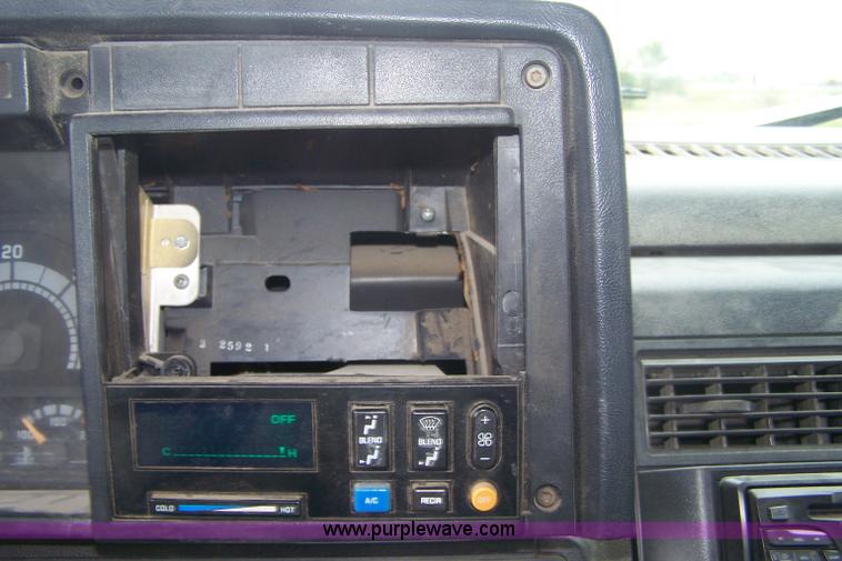 image for item A4511 1992 GMC TopKick roll back bed