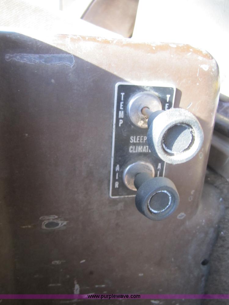 image for item A4710 1980 GMC Astro wrecker