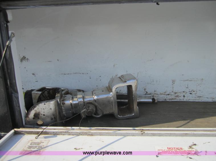 image for item A4710 1980 GMC Astro wrecker