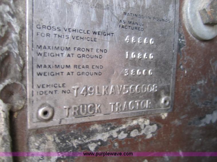 image for item A4710 1980 GMC Astro wrecker