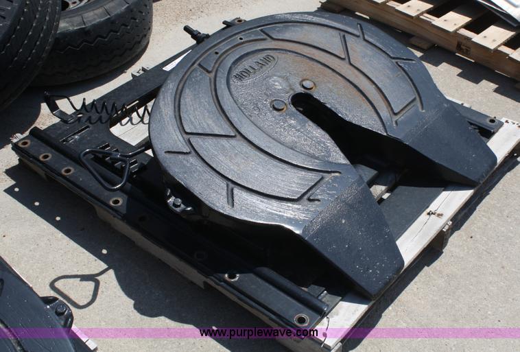 image for item A9072 Holland fifth wheel plate