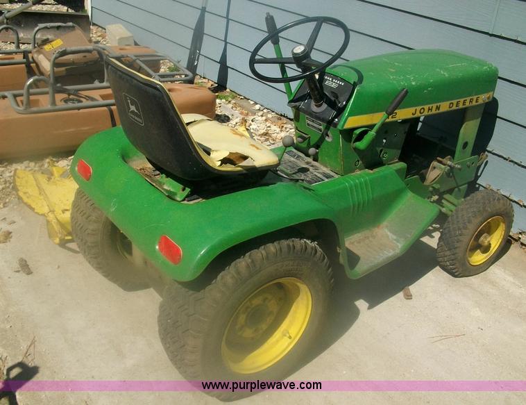 John Deere 112 lawn mower in Wamego, KS Item A1302 sold Purple Wave