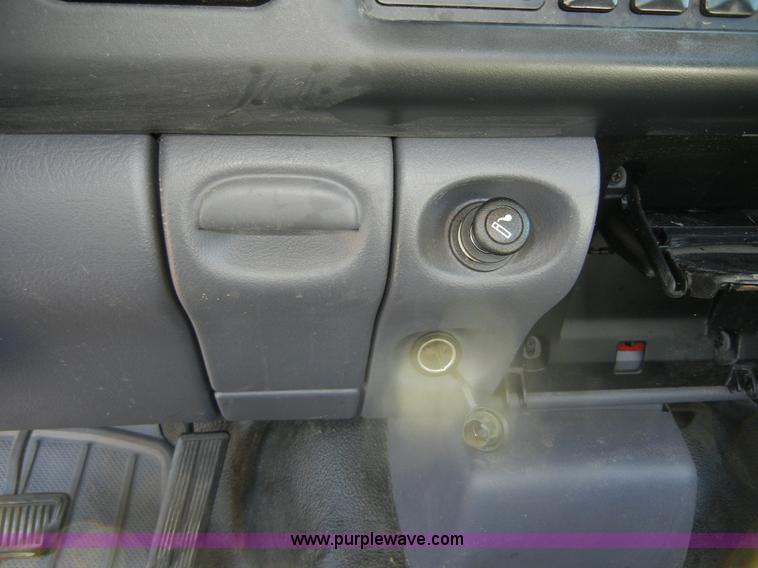 image for item A3081 1999 Dodge Ram 1500 pickup truck