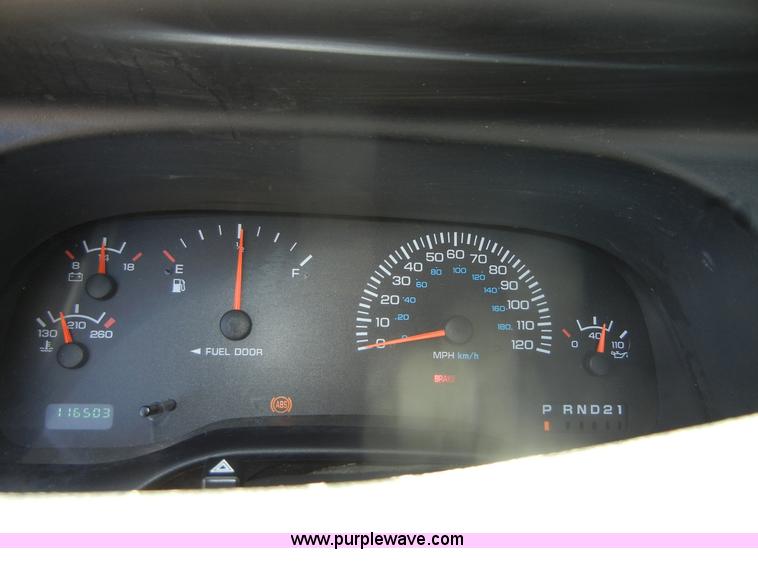 image for item A3081 1999 Dodge Ram 1500 pickup truck