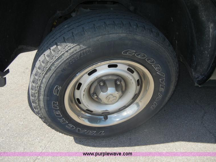 image for item A3081 1999 Dodge Ram 1500 pickup truck