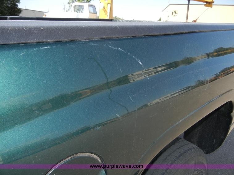 image for item A3081 1999 Dodge Ram 1500 pickup truck