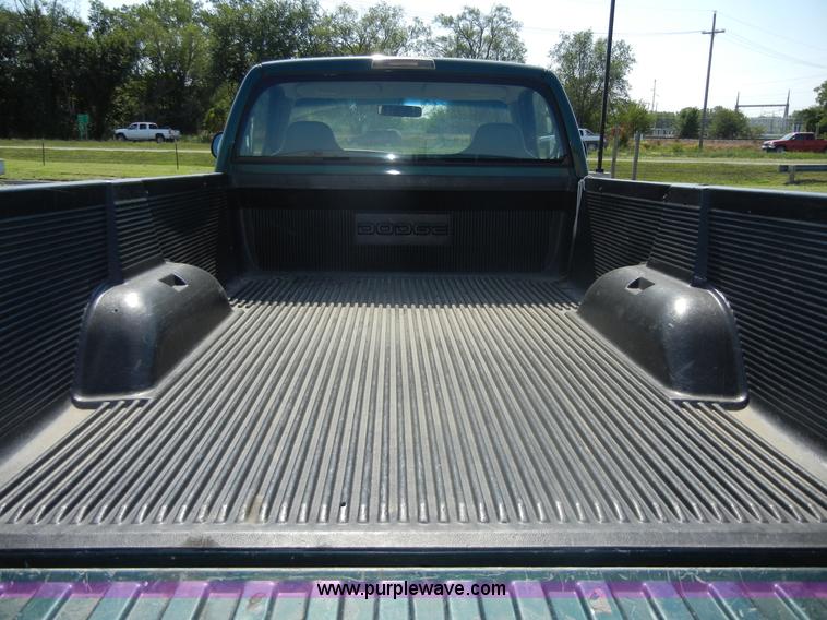 image for item A3081 1999 Dodge Ram 1500 pickup truck