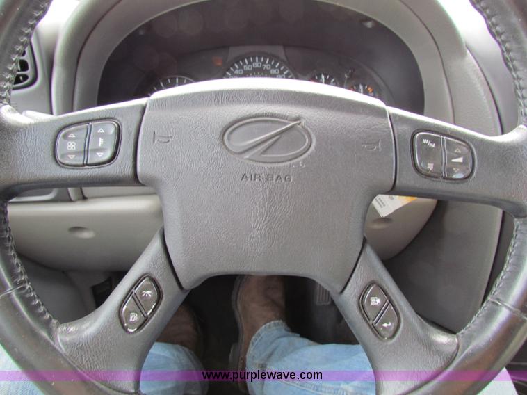 image for item A3532 2002 Oldsmobile Bravada SUV