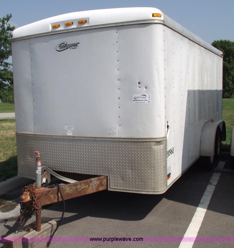image for item A4019 2000 Avenger 16' enclosed trailer