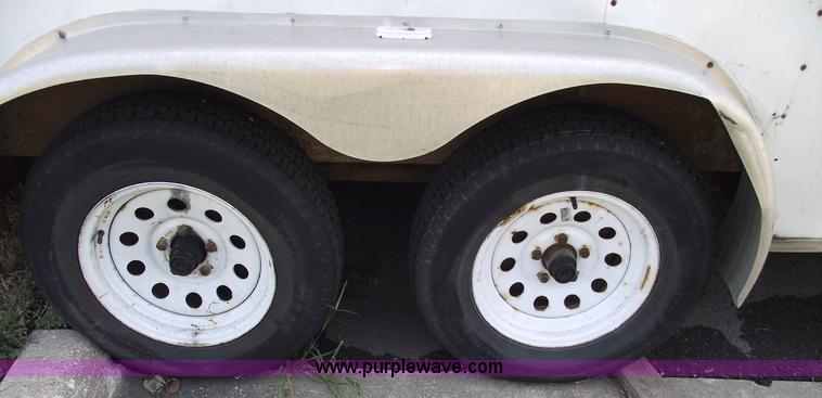 image for item A4019 2000 Avenger 16' enclosed trailer