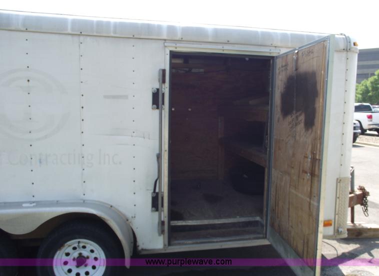 image for item A4019 2000 Avenger 16' enclosed trailer