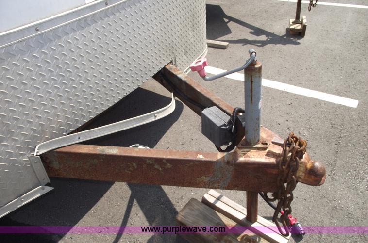 image for item A4019 2000 Avenger 16' enclosed trailer