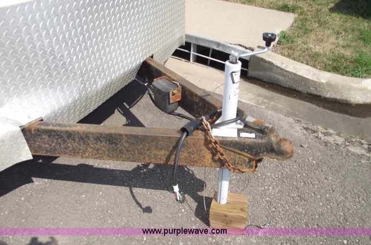 image for item A4020 2005 Pace 16' enclosed trailer