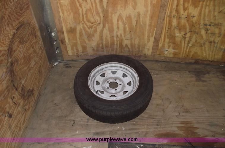 image for item A4020 2005 Pace 16' enclosed trailer