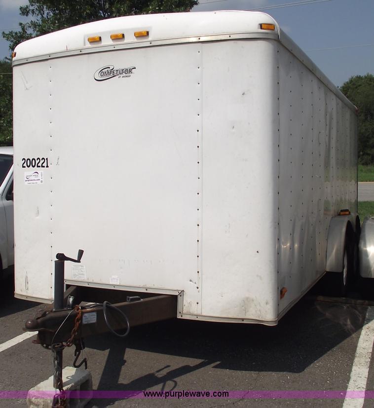 image for item A4021 2000 Avenger 16' enclosed trailer