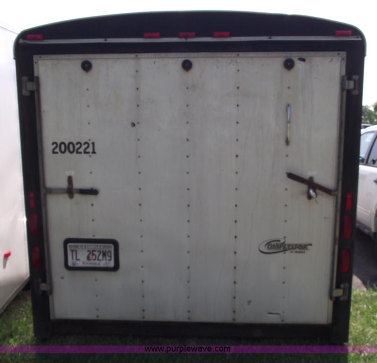image for item A4021 2000 Avenger 16' enclosed trailer