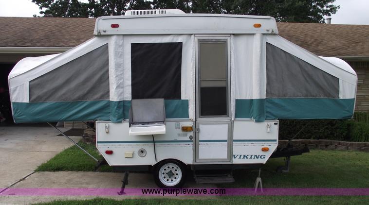 image for item A4062 1996 Viking 1706 pop-up camper