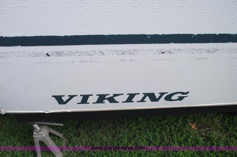 image for item A4062 1996 Viking 1706 pop-up camper