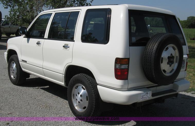 image for item A4301 1994 Isuzu Trooper S SUV