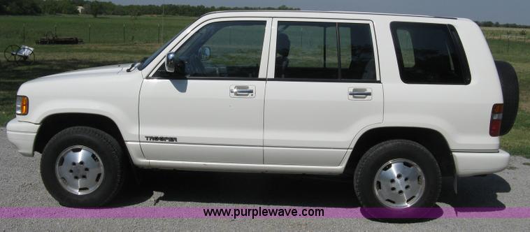 image for item A4301 1994 Isuzu Trooper S SUV