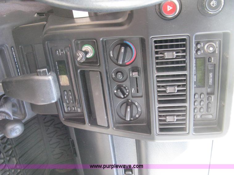 image for item A4301 1994 Isuzu Trooper S SUV