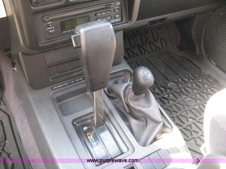 image for item A4301 1994 Isuzu Trooper S SUV