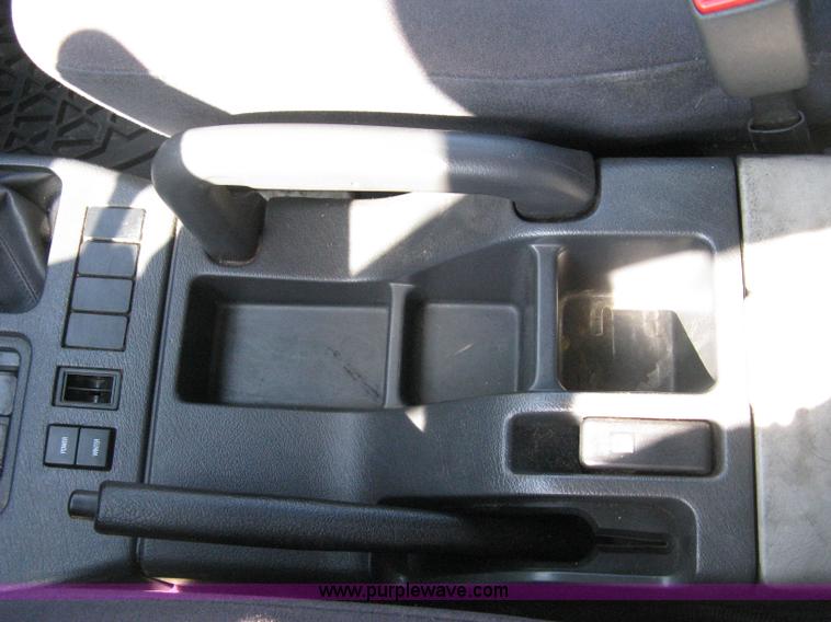 image for item A4301 1994 Isuzu Trooper S SUV