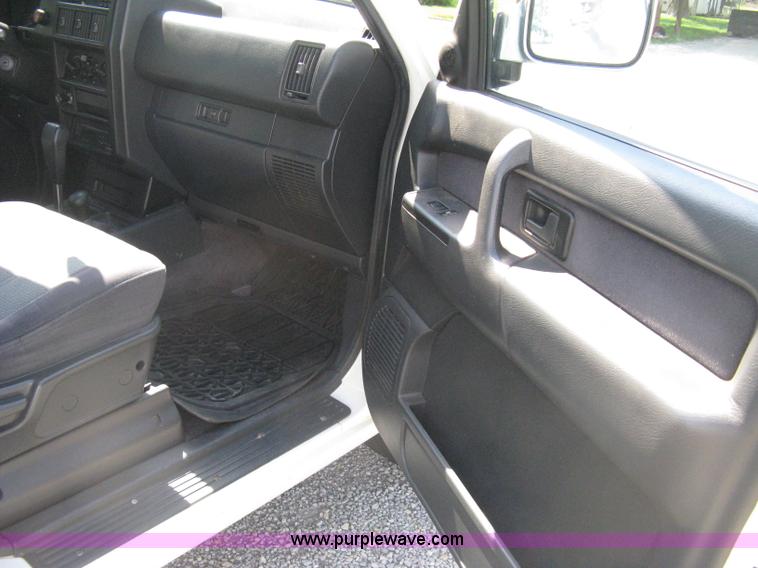 image for item A4301 1994 Isuzu Trooper S SUV