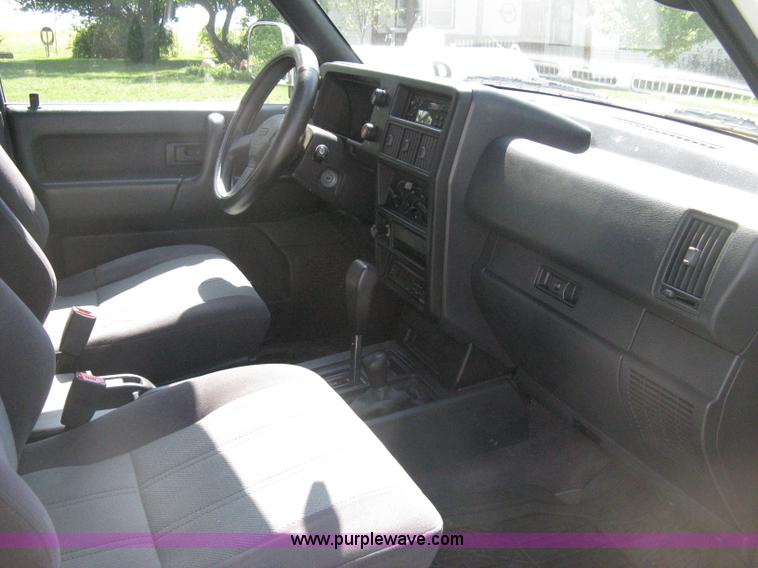 image for item A4301 1994 Isuzu Trooper S SUV