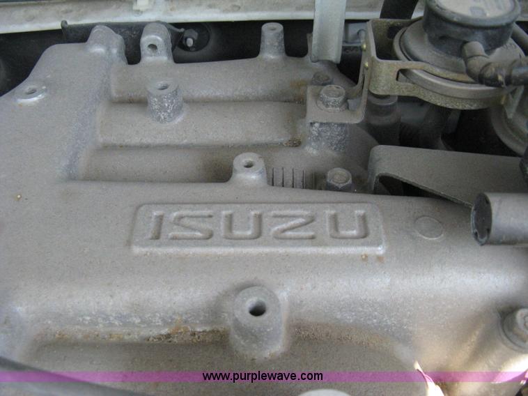 image for item A4301 1994 Isuzu Trooper S SUV