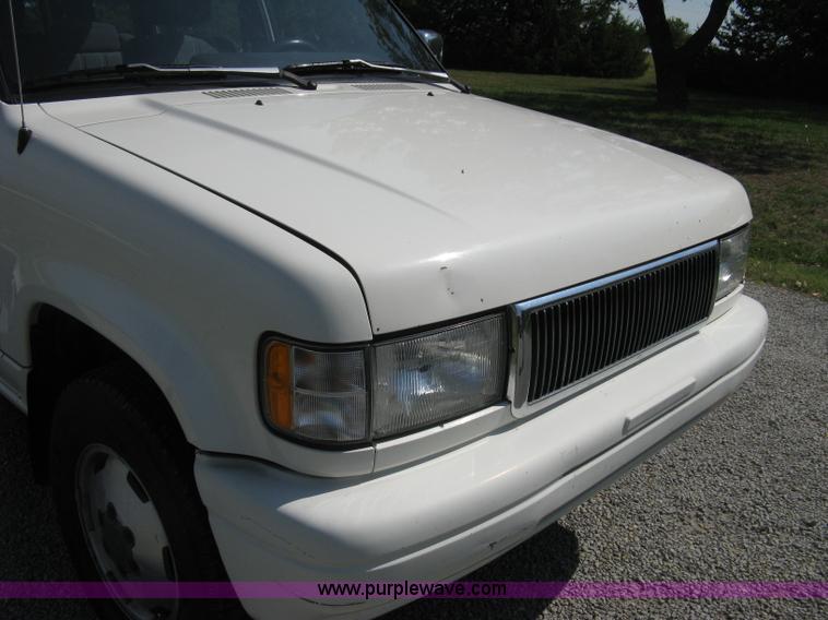 image for item A4301 1994 Isuzu Trooper S SUV