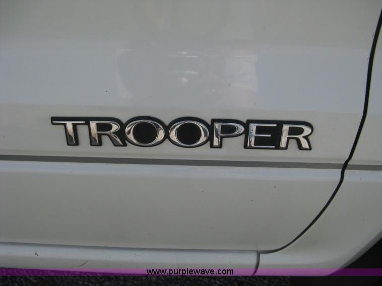 image for item A4301 1994 Isuzu Trooper S SUV