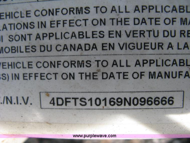 image for item A4319 2009 Master Tow car dolly