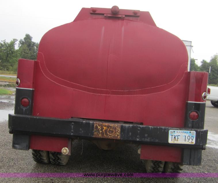 image for item A4722 1972 International Load Star 1600 water truck