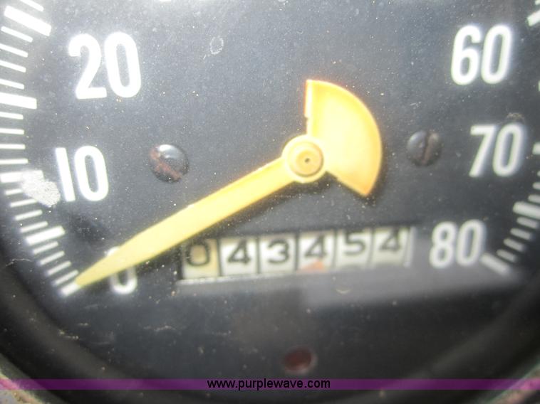 image for item A4722 1972 International Load Star 1600 water truck