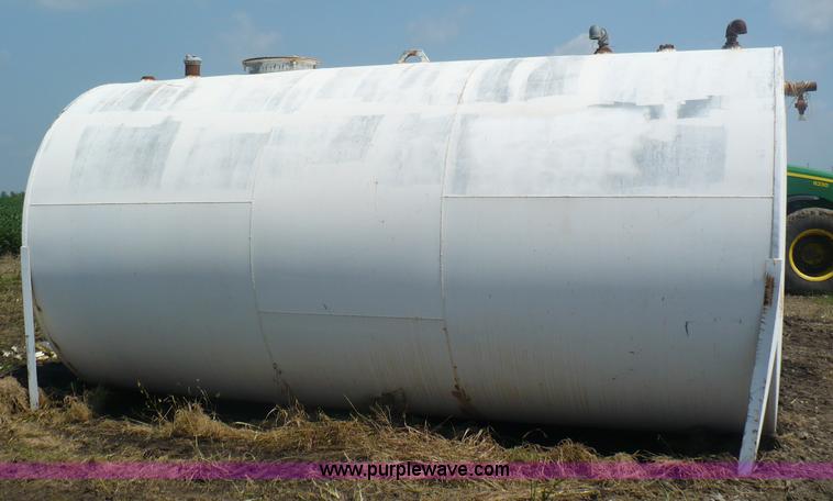 image for item A4858 6,000 gallon fuel tank