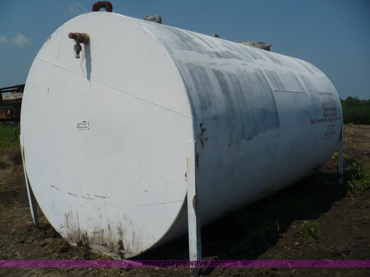 image for item A4858 6,000 gallon fuel tank