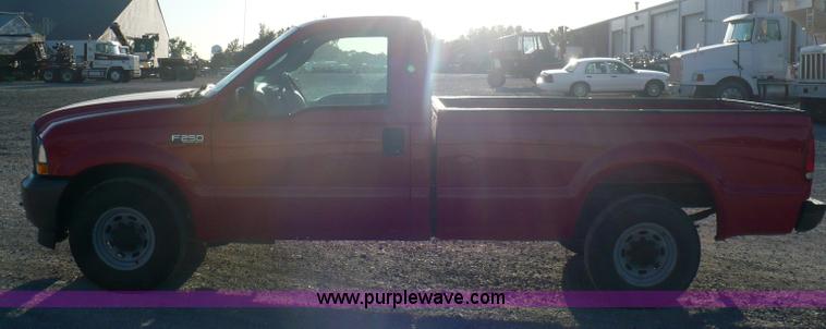 image for item A4866 2003 Ford F250 XL Super Duty pickup truck