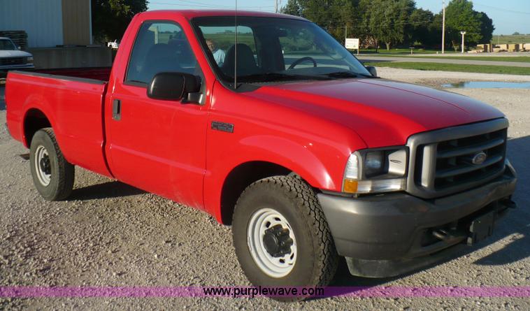 image for item A4866 2003 Ford F250 XL Super Duty pickup truck