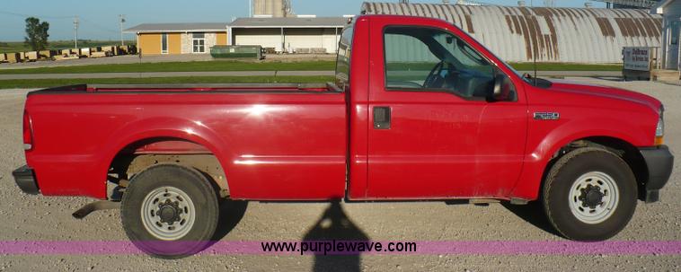 image for item A4866 2003 Ford F250 XL Super Duty pickup truck
