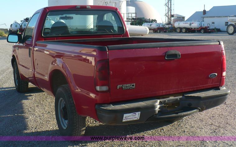 image for item A4866 2003 Ford F250 XL Super Duty pickup truck