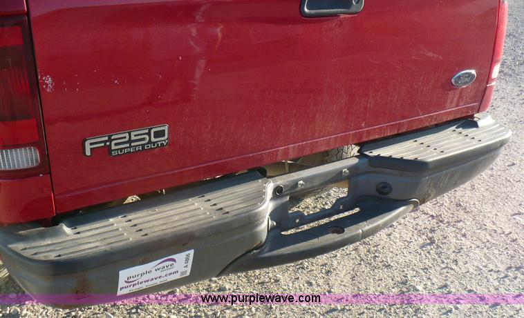 image for item A4866 2003 Ford F250 XL Super Duty pickup truck