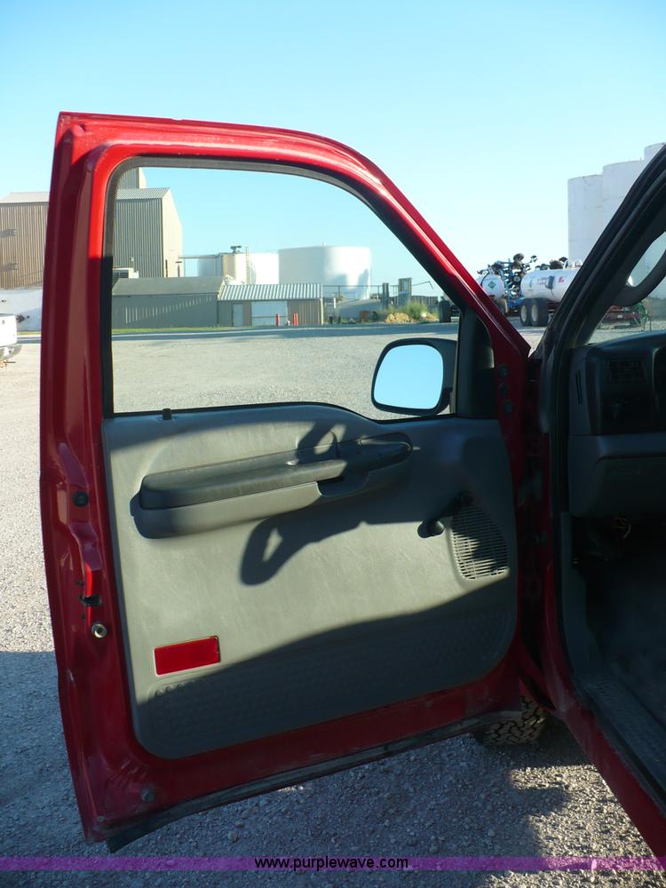 image for item A4866 2003 Ford F250 XL Super Duty pickup truck