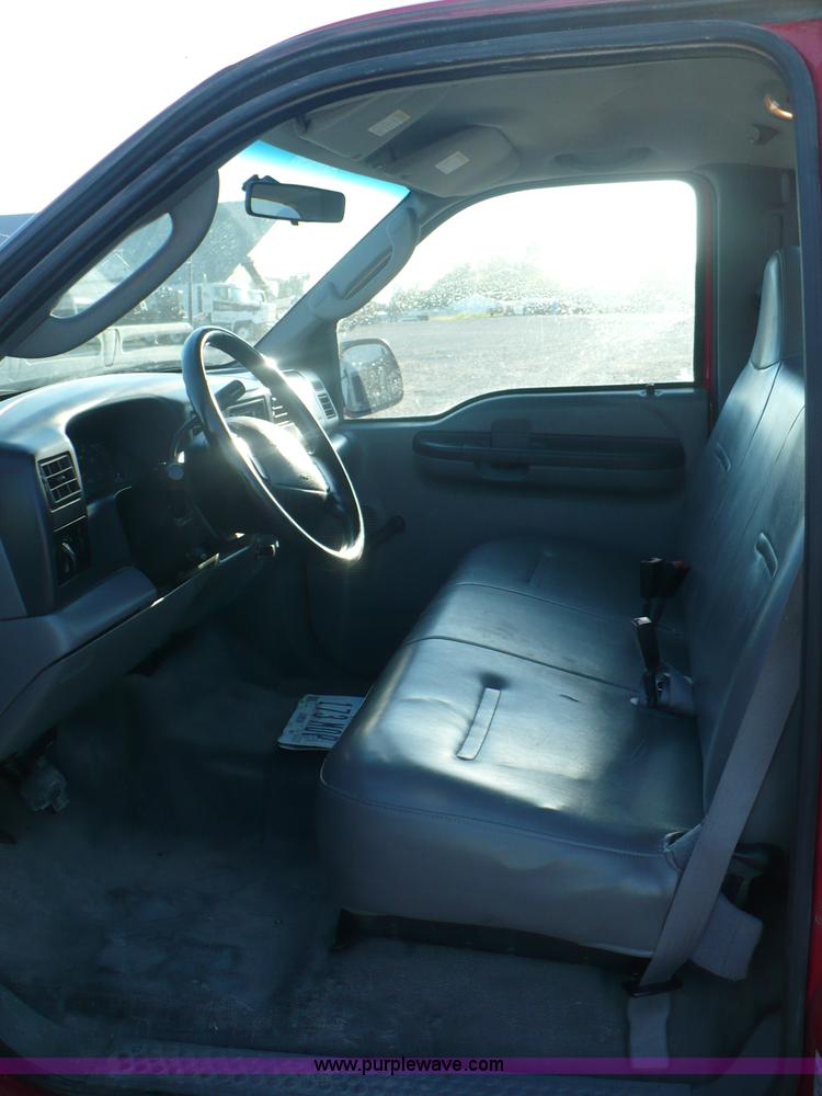 image for item A4866 2003 Ford F250 XL Super Duty pickup truck