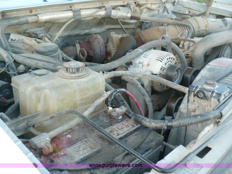 image for item A4867 1997 Ford F250 pickup truck