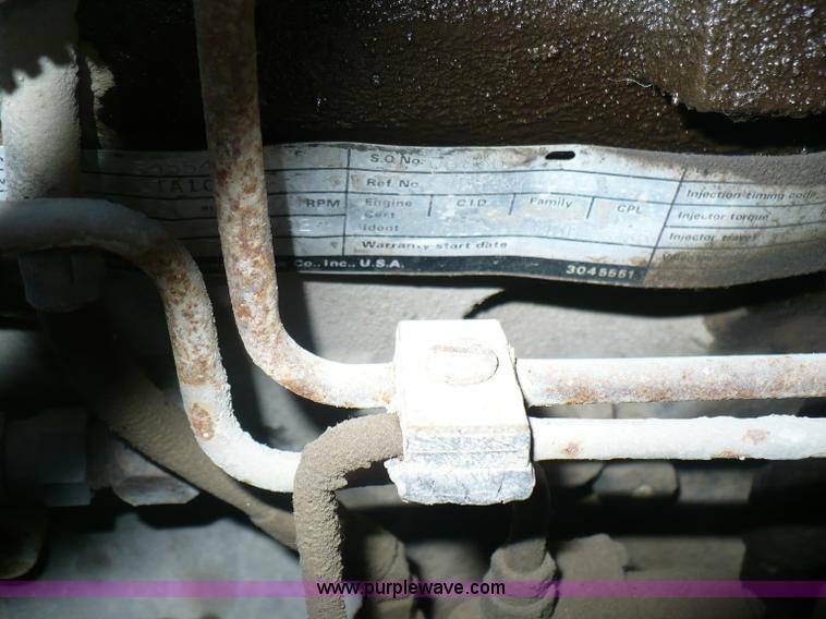 image for item A4868 1987 International F-2675 semi truck cab and chassis